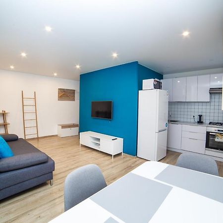 Tf Apartment Двокімнатні Апартаменти В Центрі Міста Poltava Exterior photo