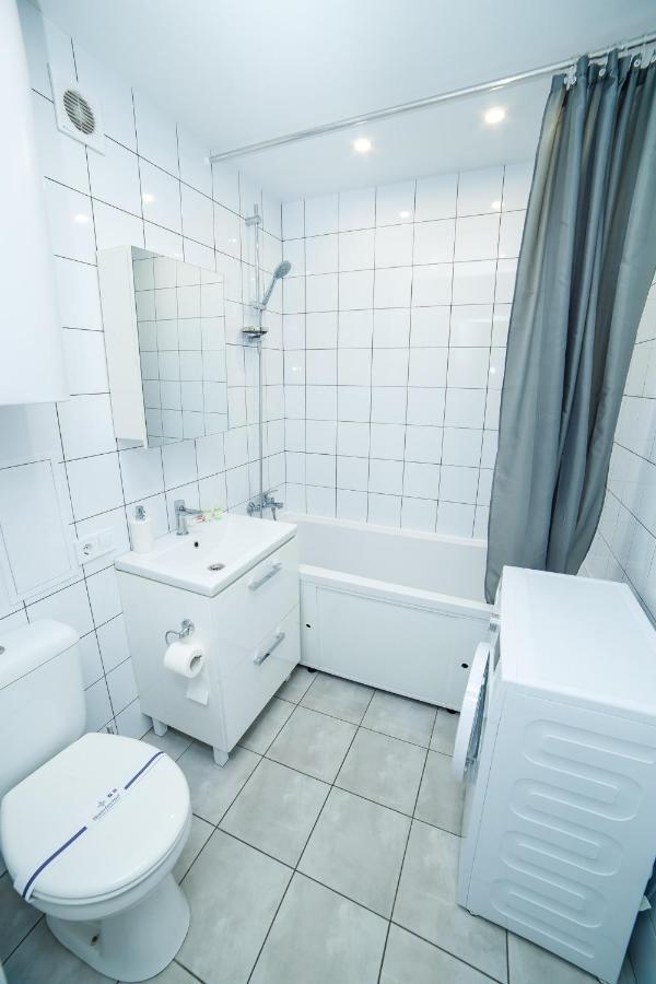 Tf Apartment Двокімнатні Апартаменти В Центрі Міста Poltava Exterior photo